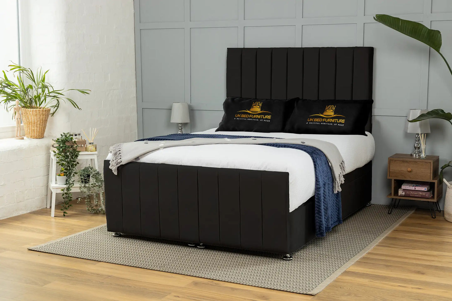 Venetian Ottoman Bed