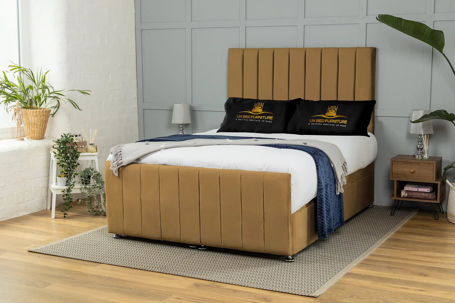 Venetian Ottoman Bed