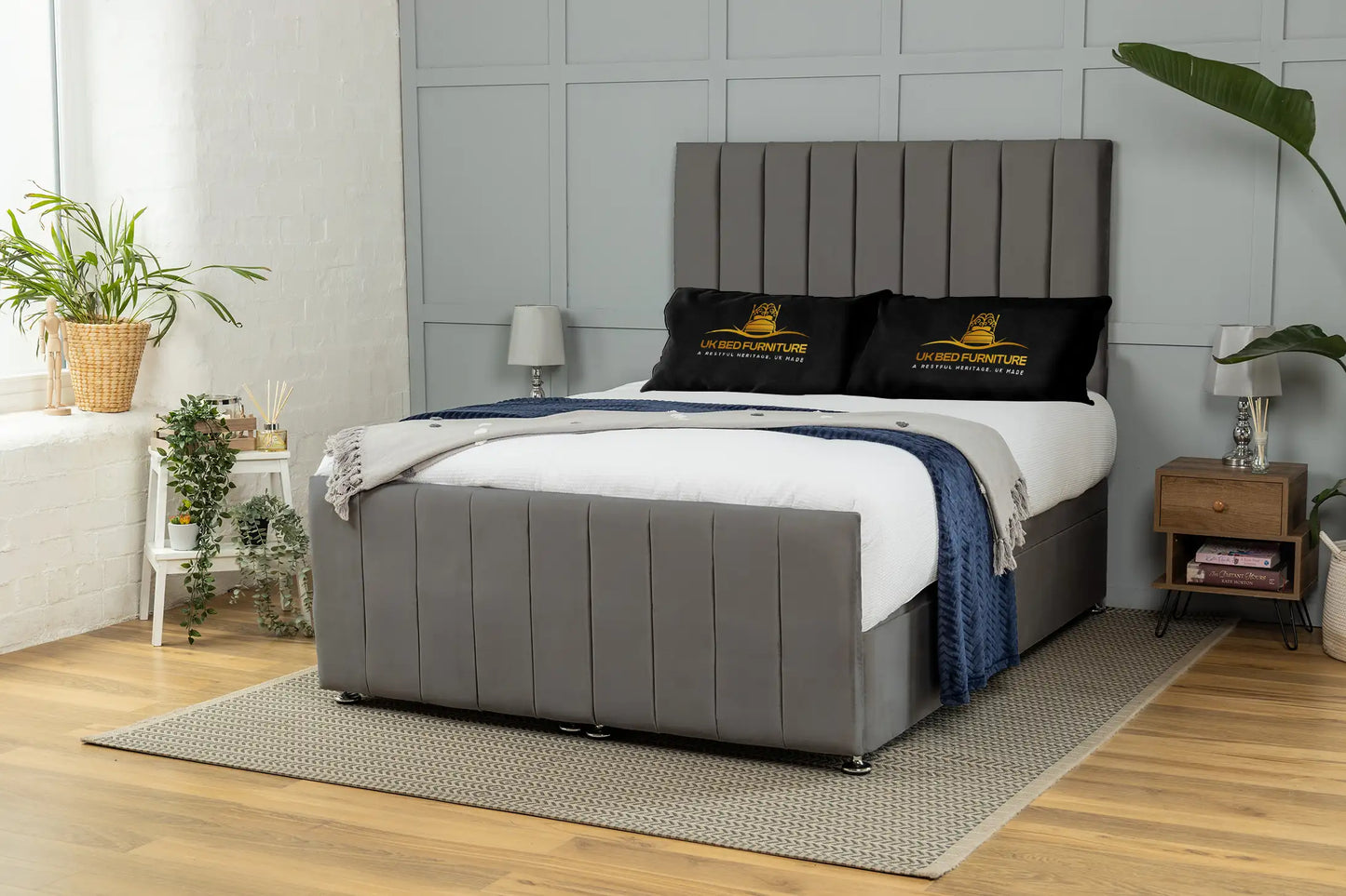 Venetian Ottoman Bed