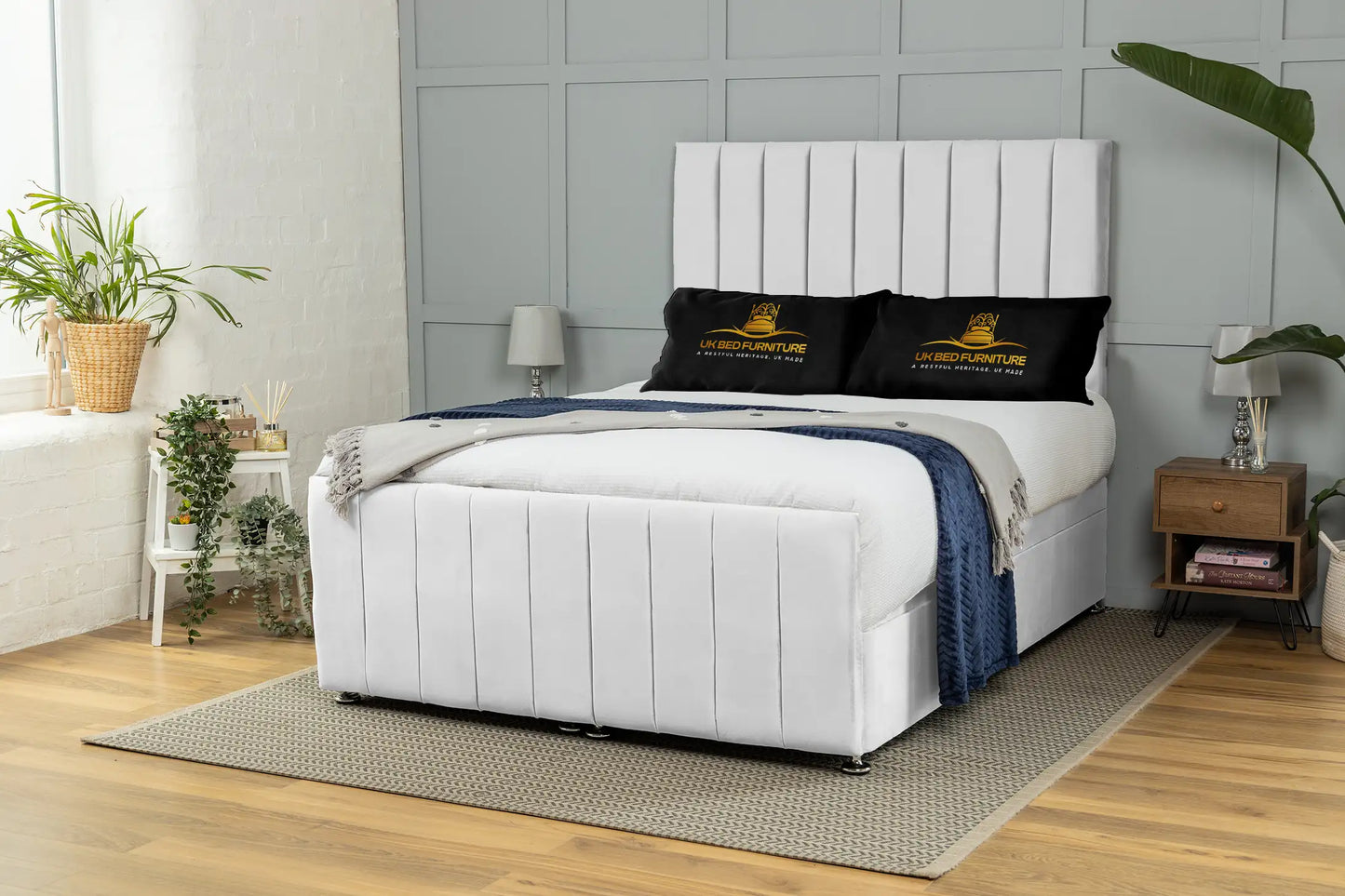 Venetian Ottoman Bed