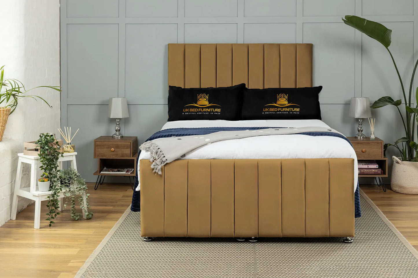 Venetian Ottoman Bed