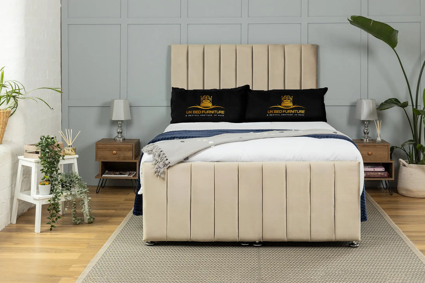 Venetian Ottoman Bed