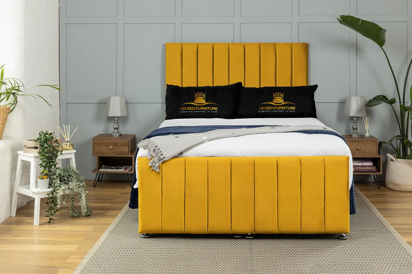 Venetian Ottoman Bed