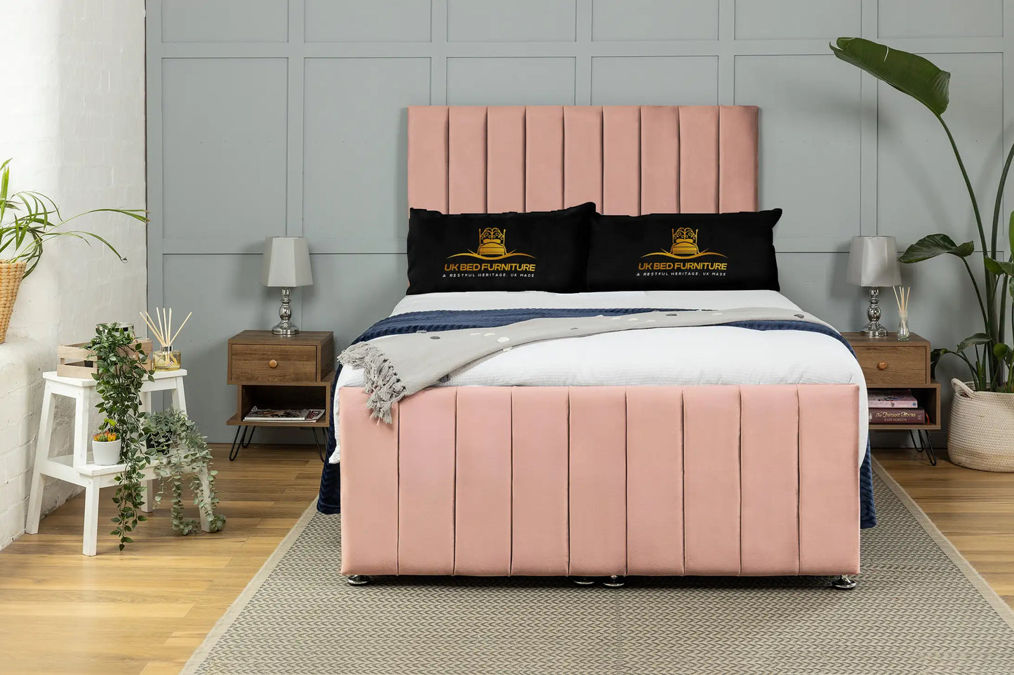 Venetian Ottoman Bed