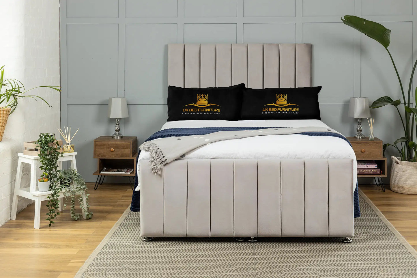 Venetian Ottoman Bed