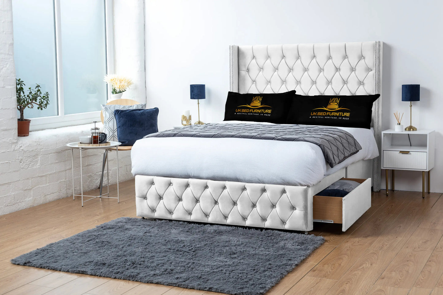 Jasmine Divan Bed