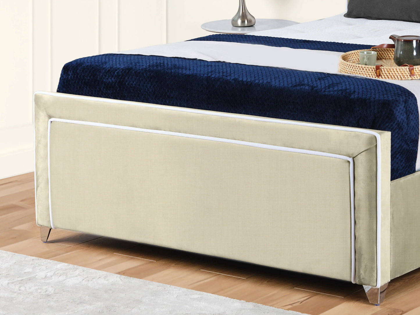 Ariana Upholstered Bed
