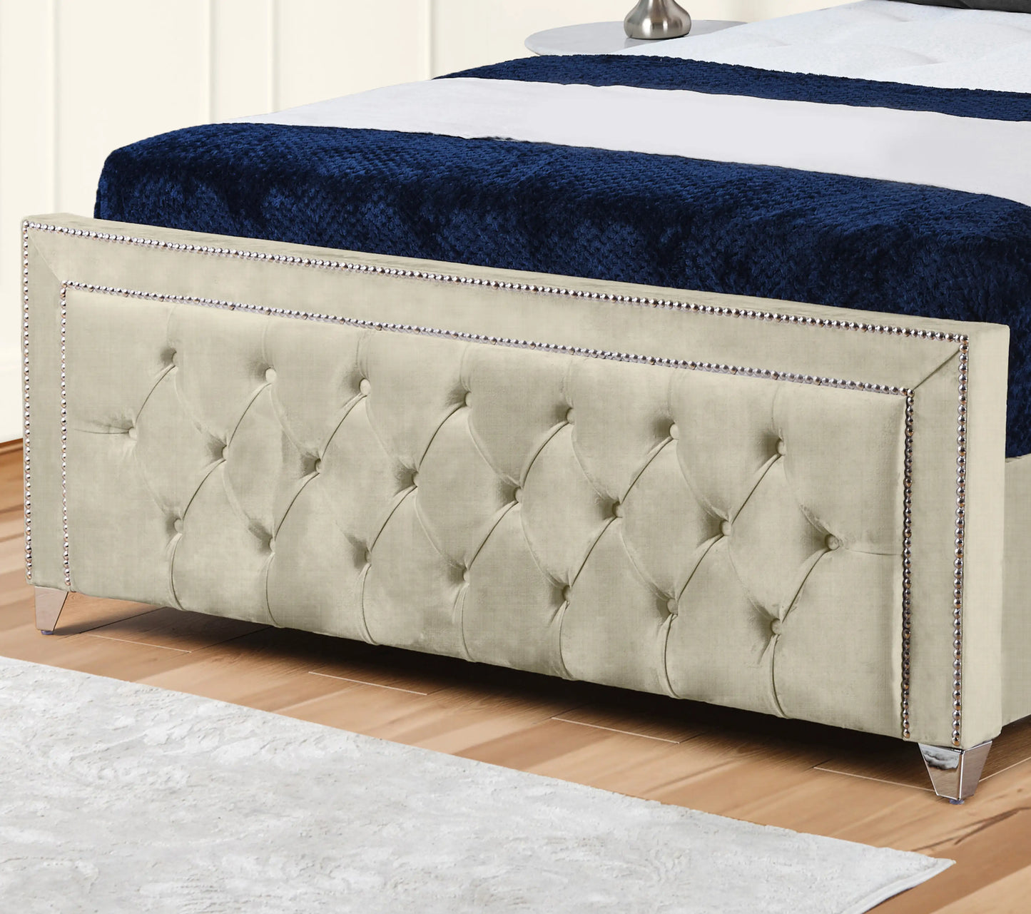 Hamilton Upholstered Bed