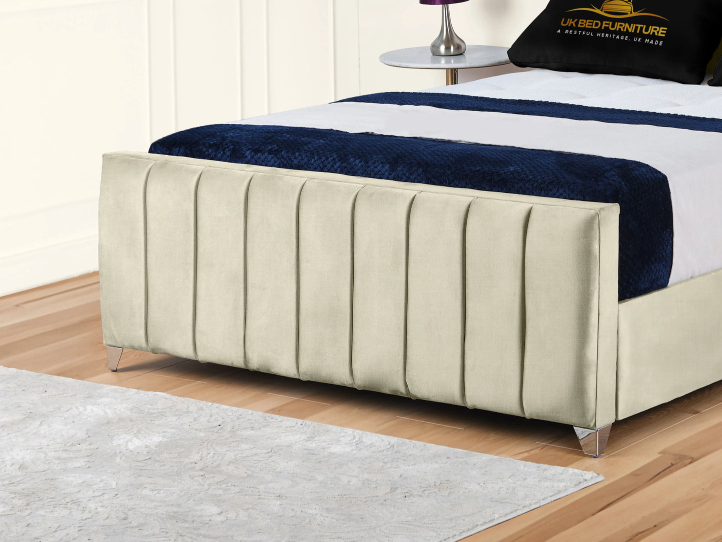 Lisburn Upholstered bed