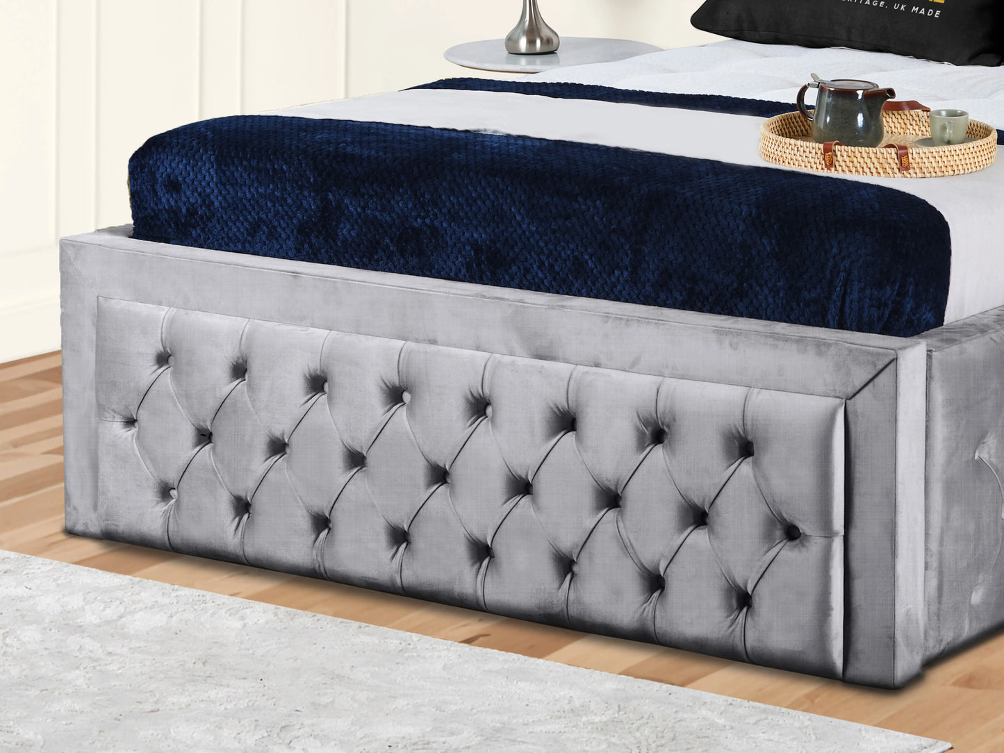 Kiya Upholstered Bed