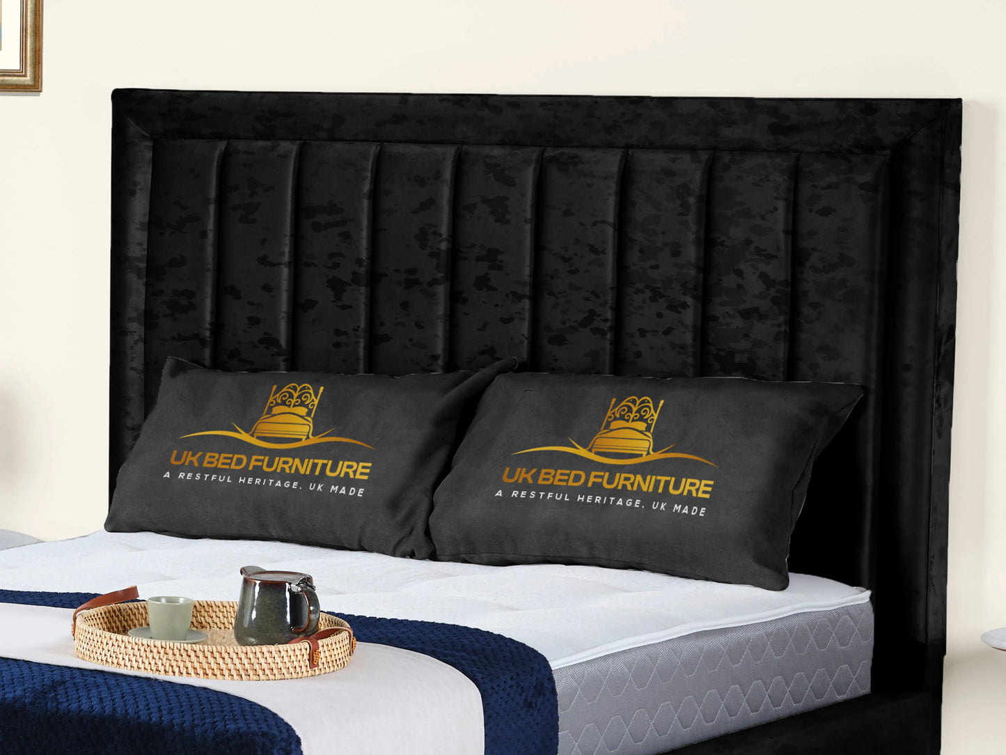Grand panel Upholstered bed