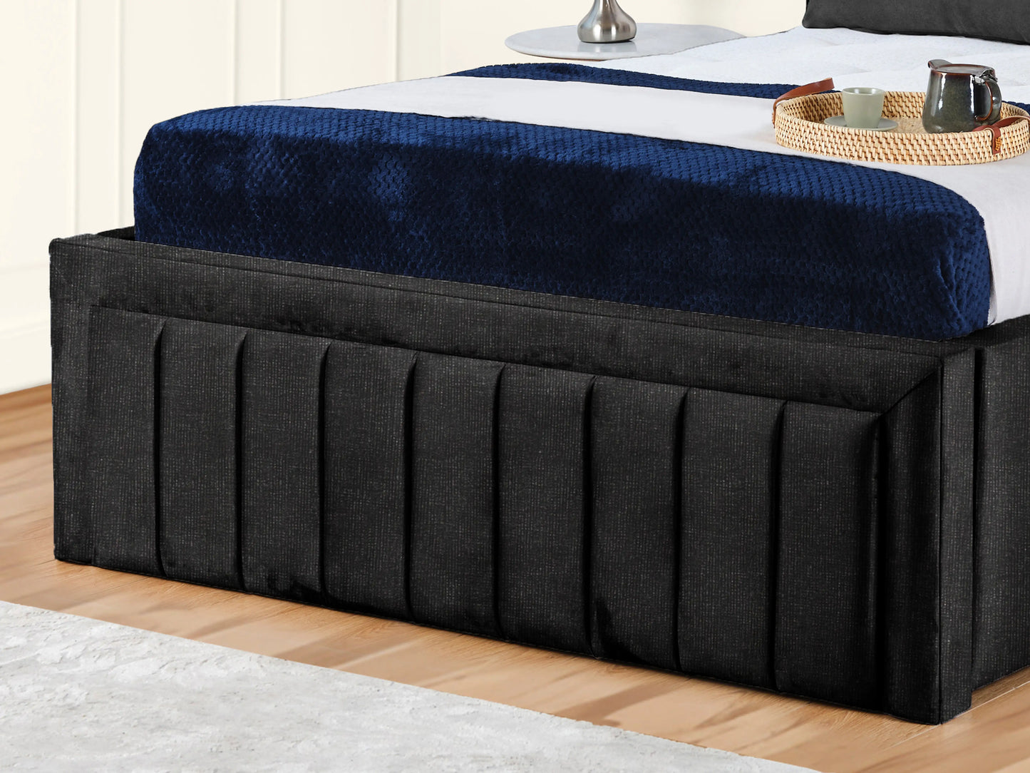Grand panel Upholstered bed