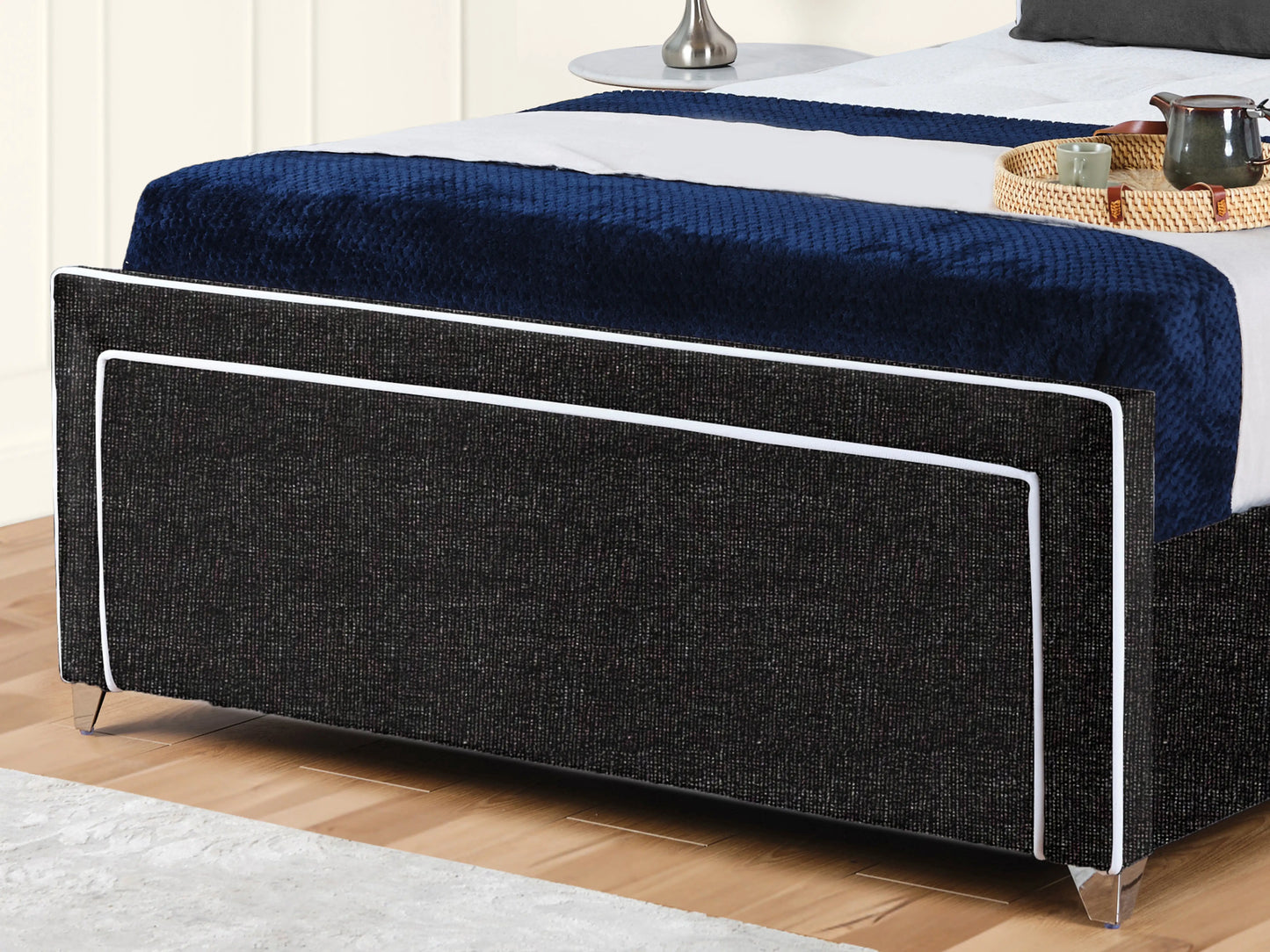 Ariana Upholstered Bed