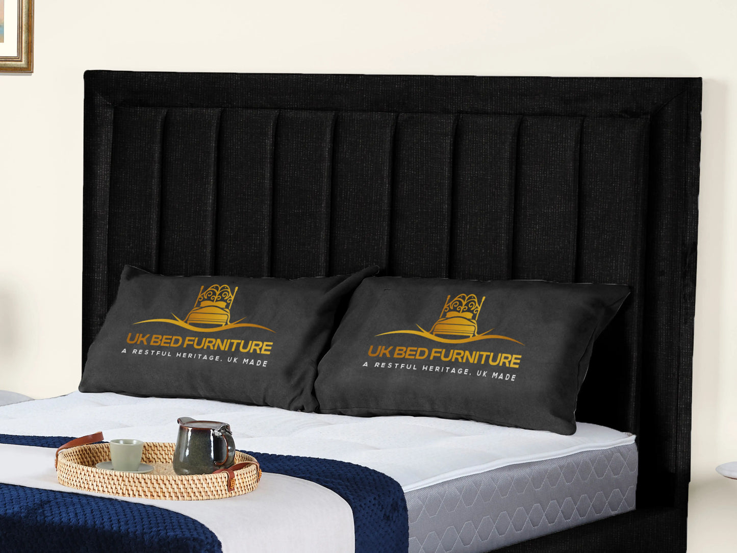 Grand panel Upholstered bed