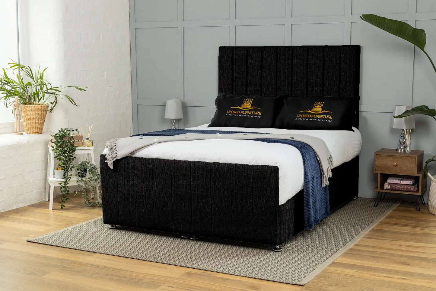 Venetian Ottoman Bed