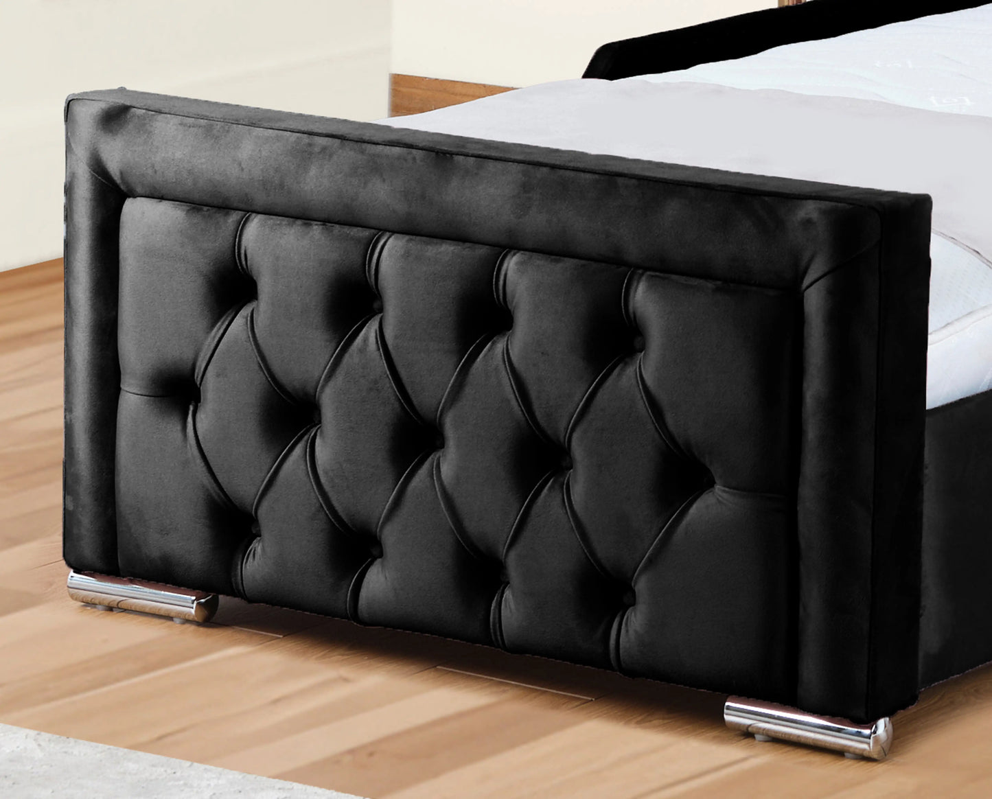Noha Upholstered Bed