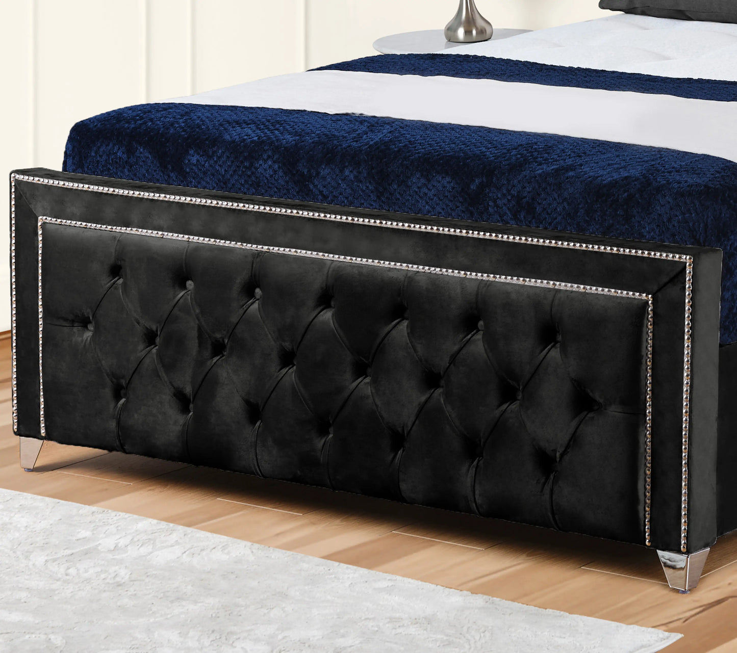 Hamilton Upholstered Bed