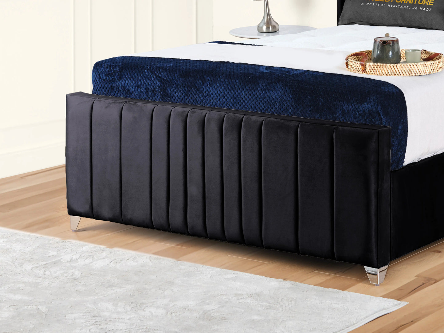 Valencia Lined Wings Upholstered Bed
