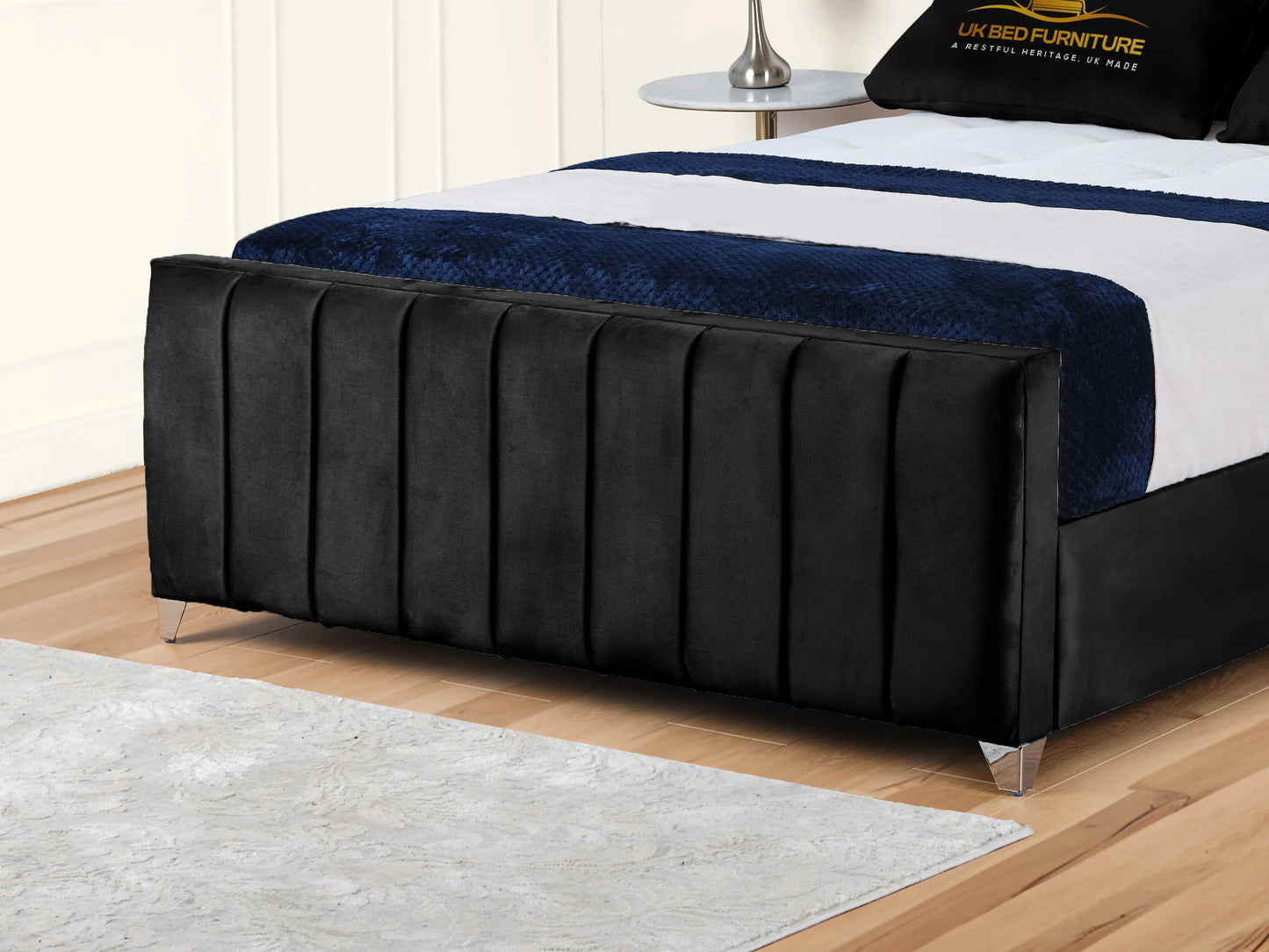 Lisburn Upholstered bed