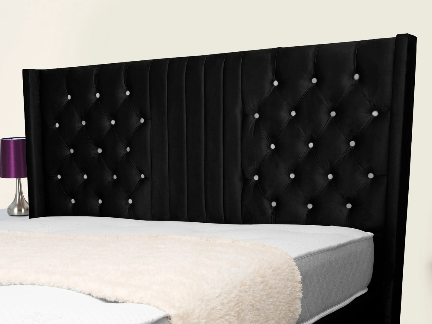 Middleton Winged Upholstered Bed