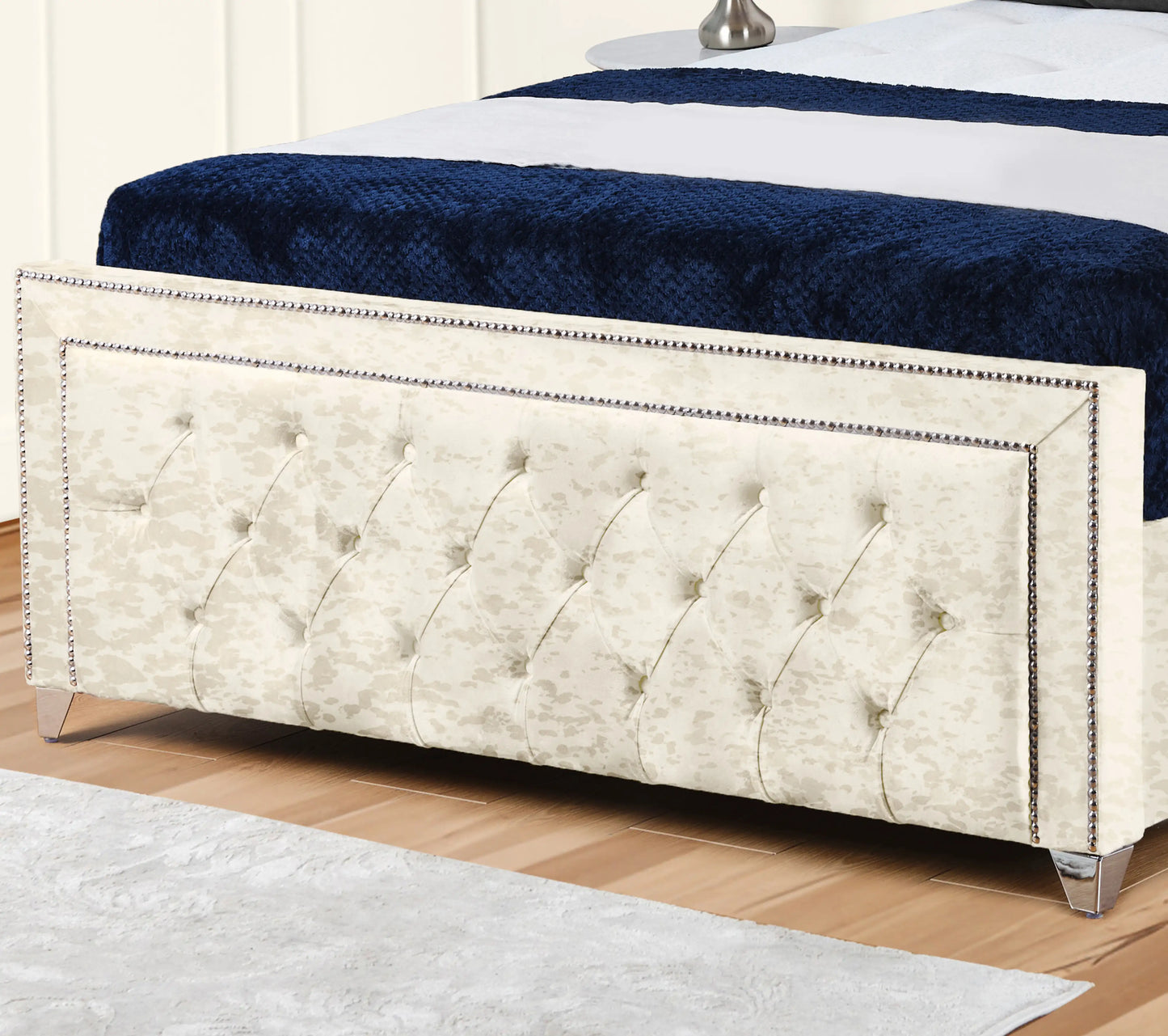 Hamilton Upholstered Bed