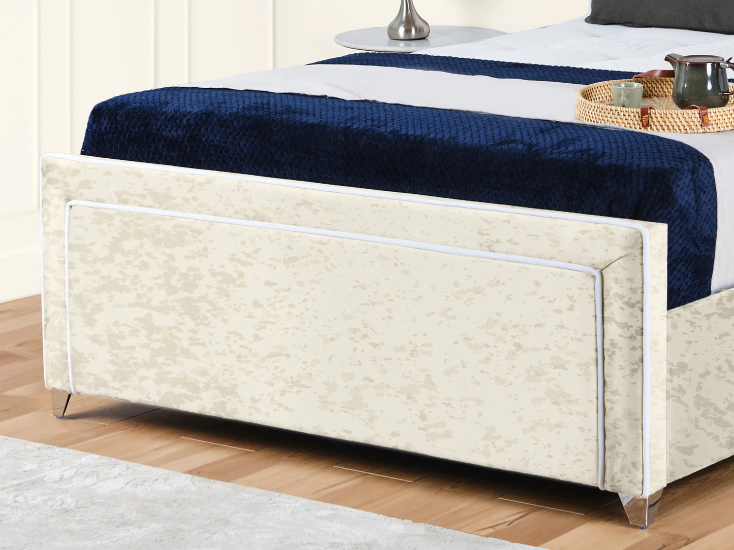 Ariana Upholstered Bed