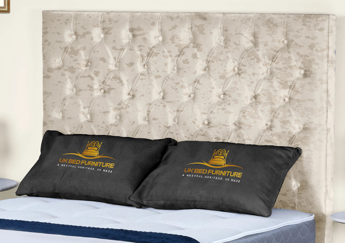 Florida Upholstered bed