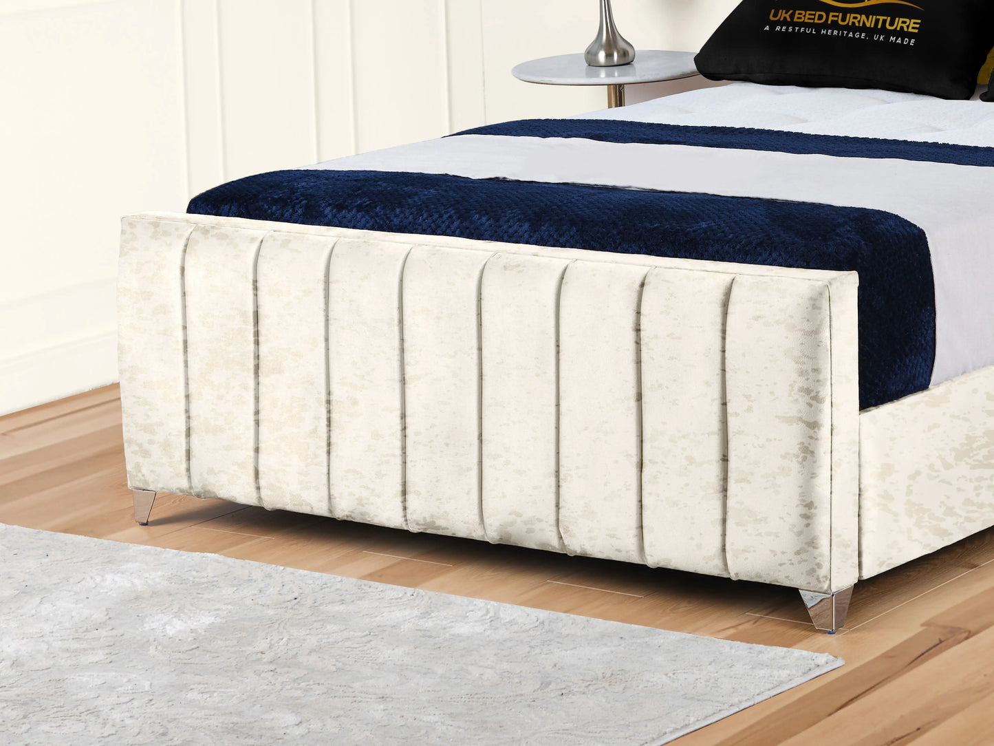 Lisburn Upholstered bed