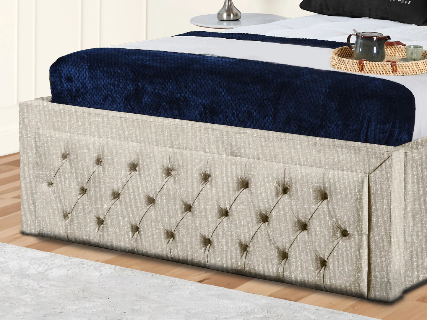 Kiya Upholstered Bed