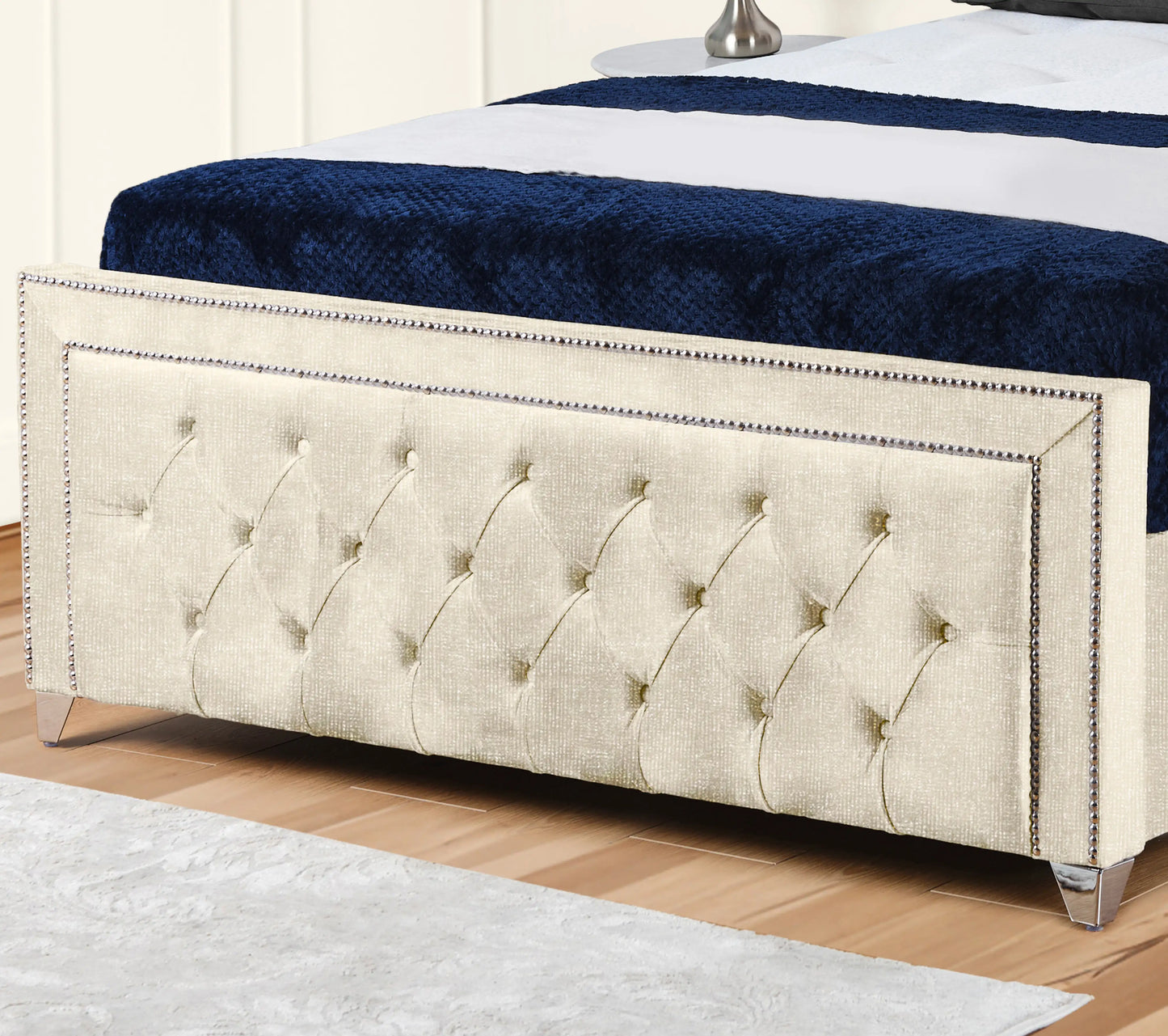 Hamilton Upholstered Bed