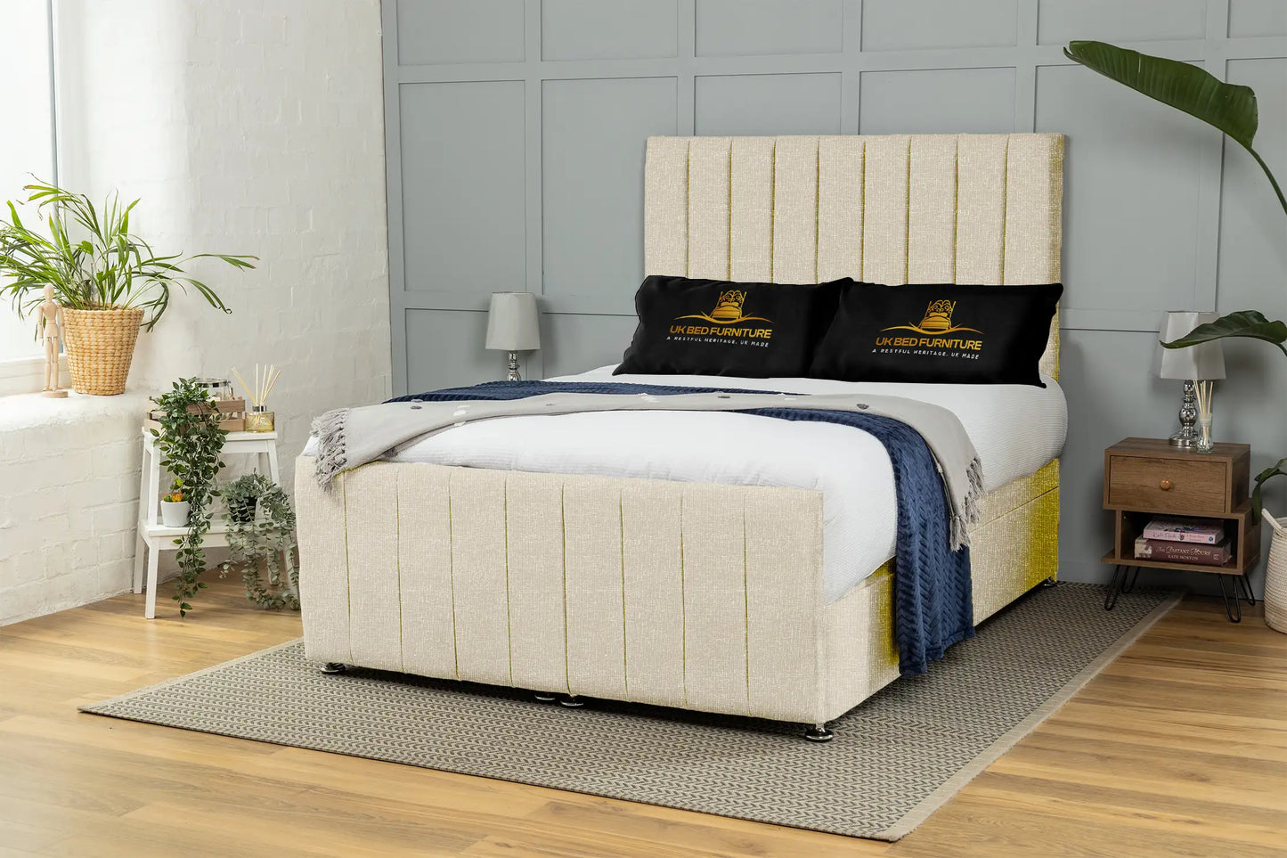 Venetian Ottoman Bed