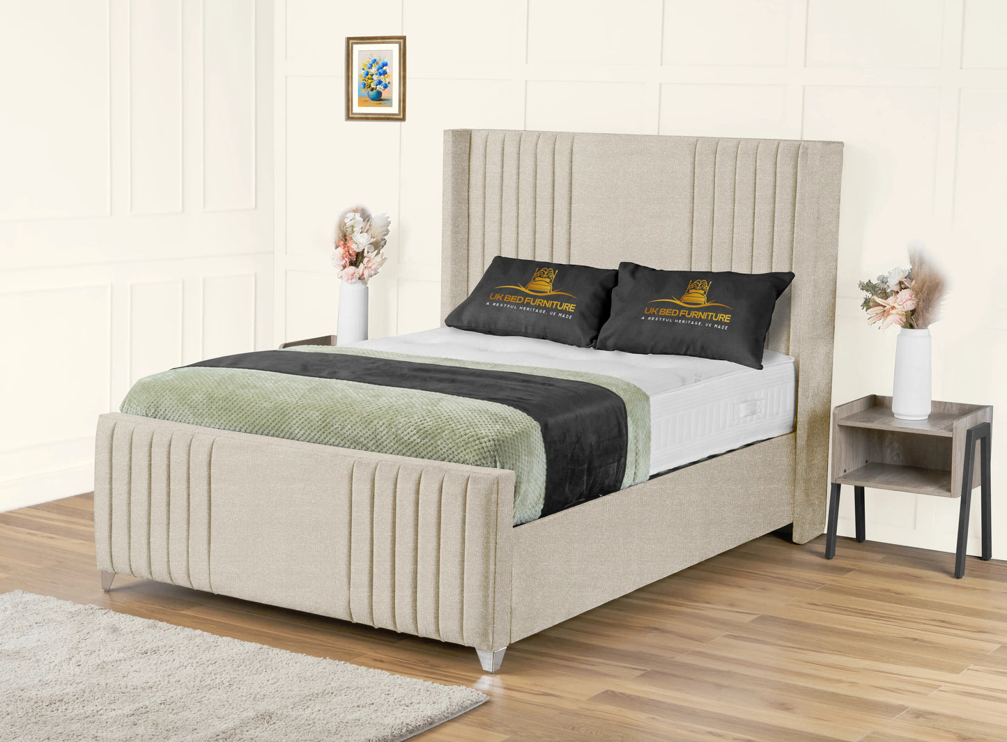 Elise lined winged Upholstered Bed