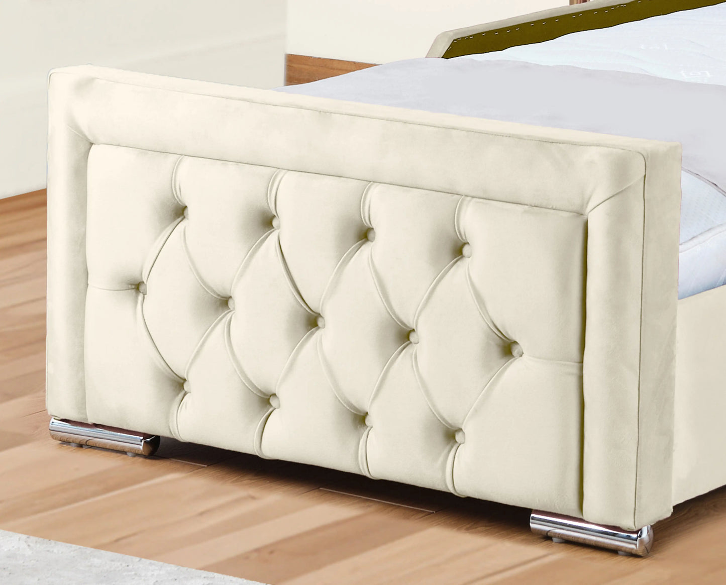 Noha Upholstered Bed