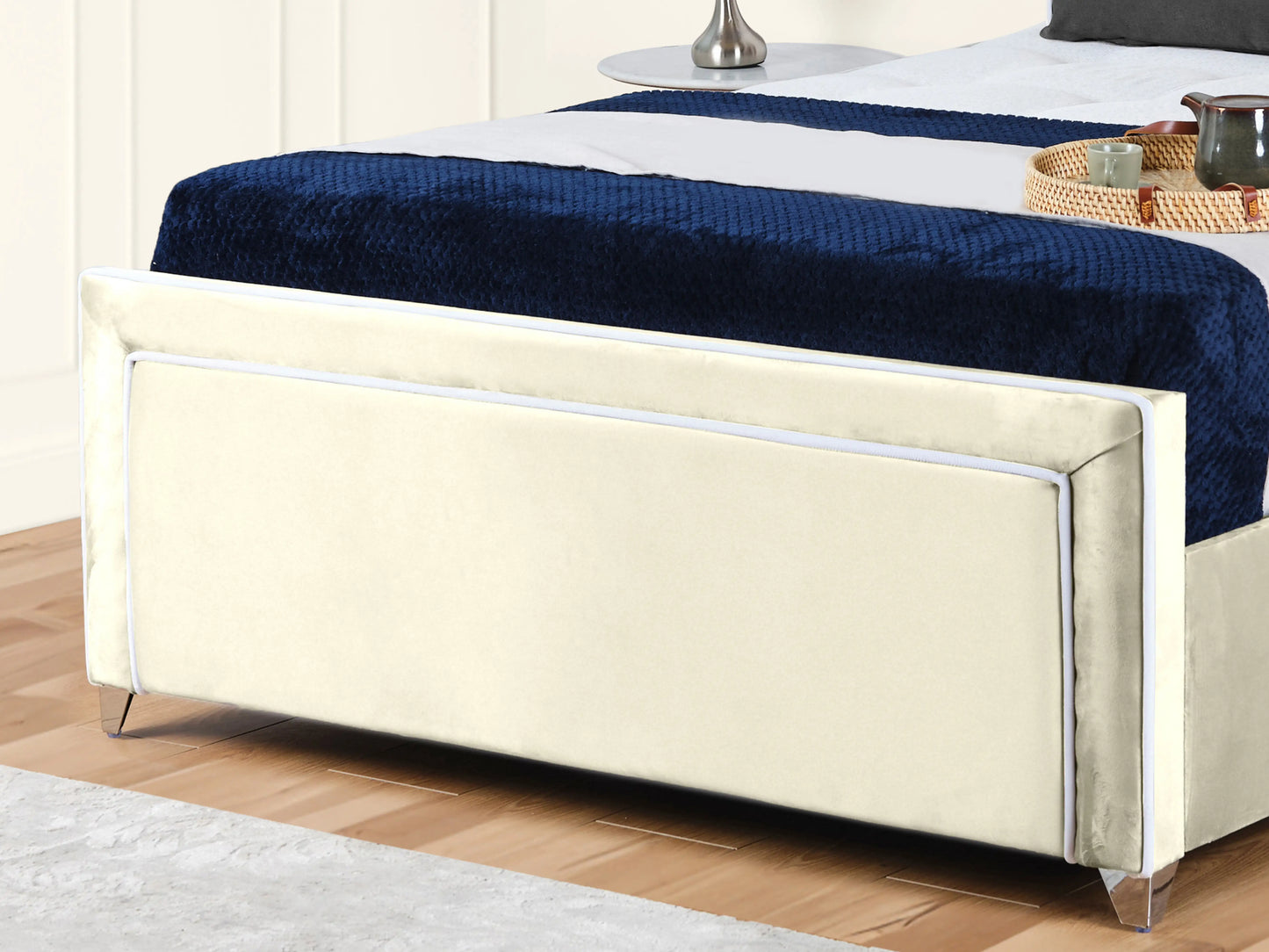 Ariana Upholstered Bed