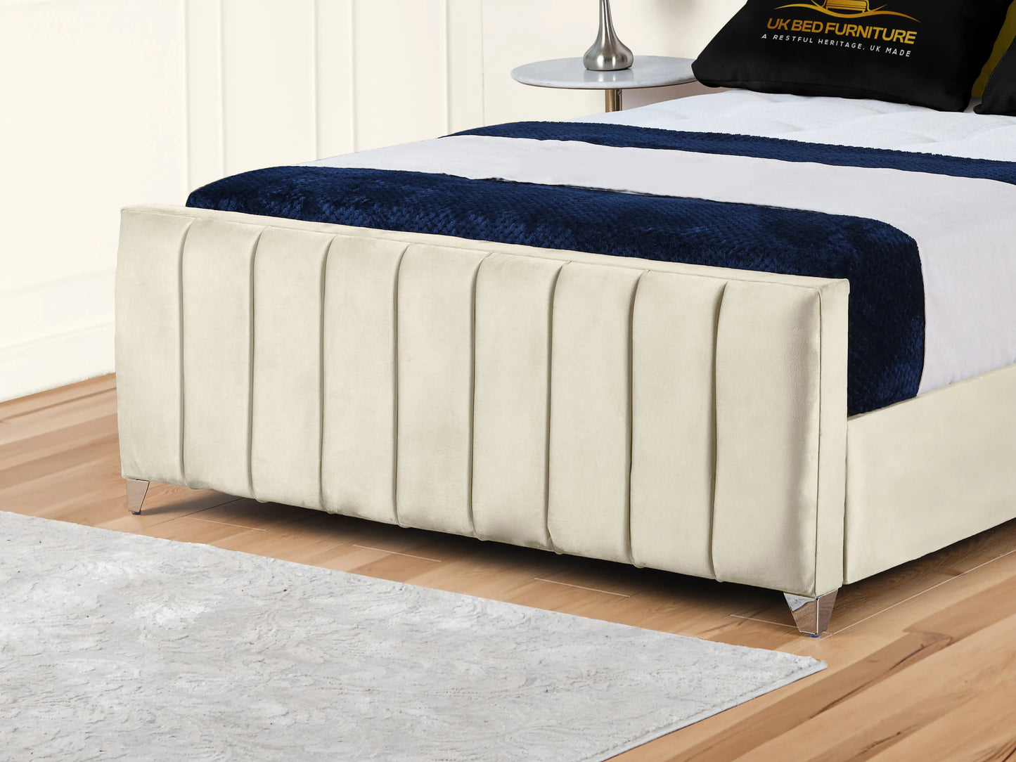 Lisburn Upholstered bed