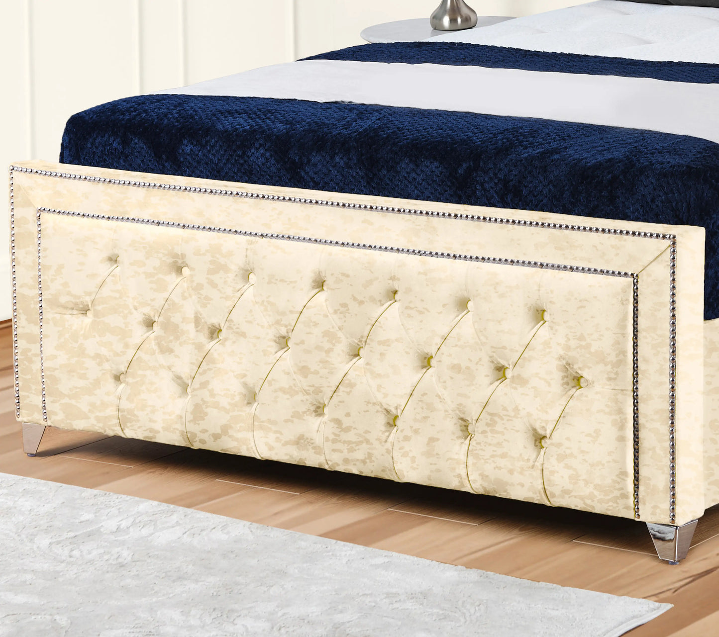 Hamilton Upholstered Bed