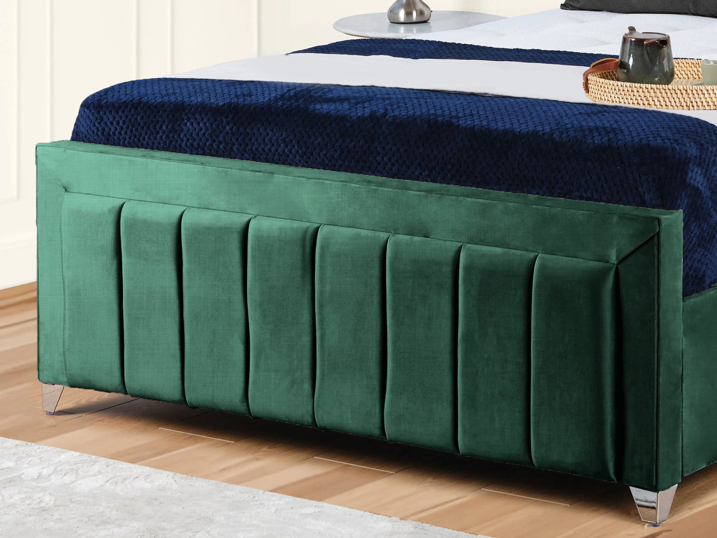Sierra upholstered Bed