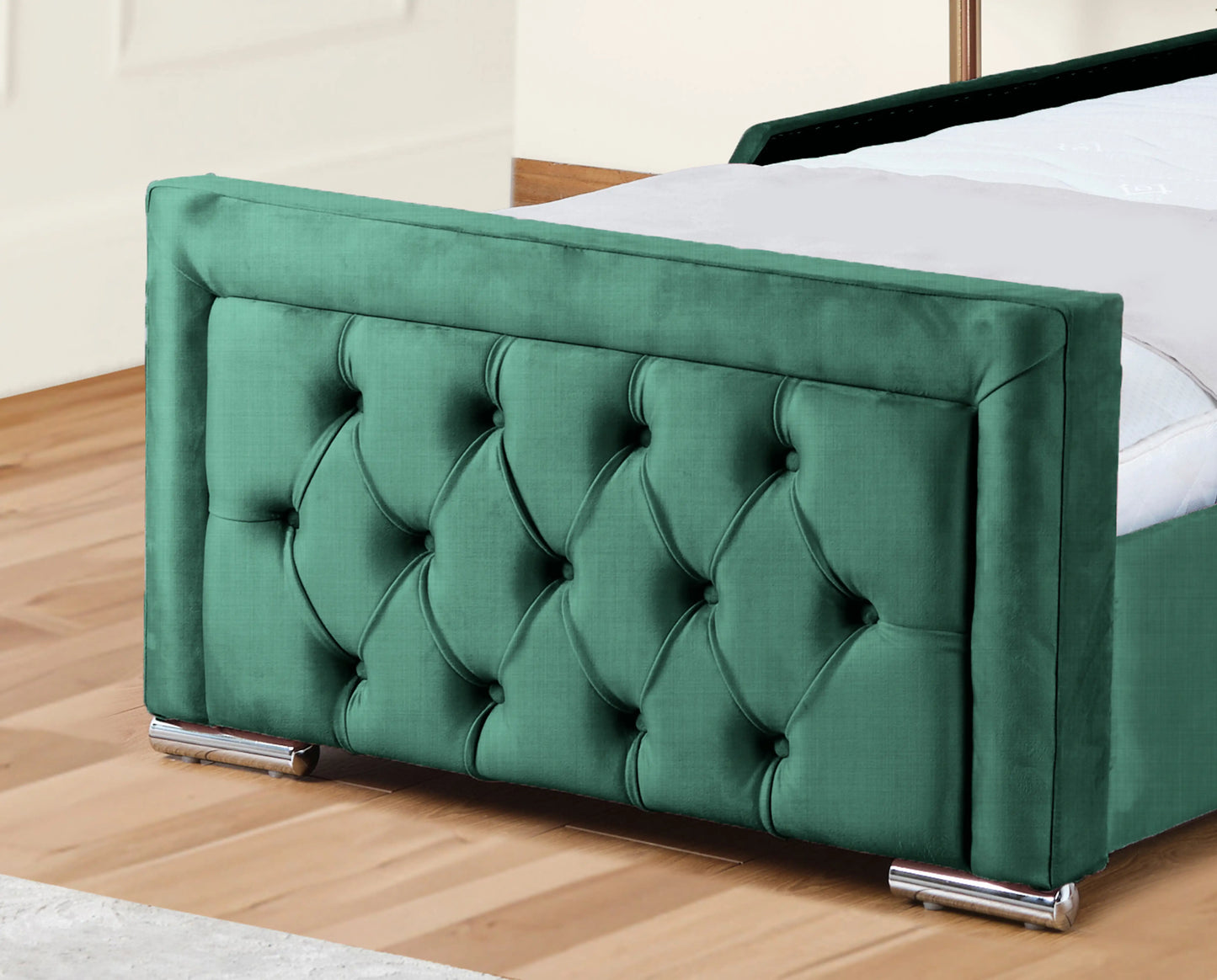 Noha Upholstered Bed