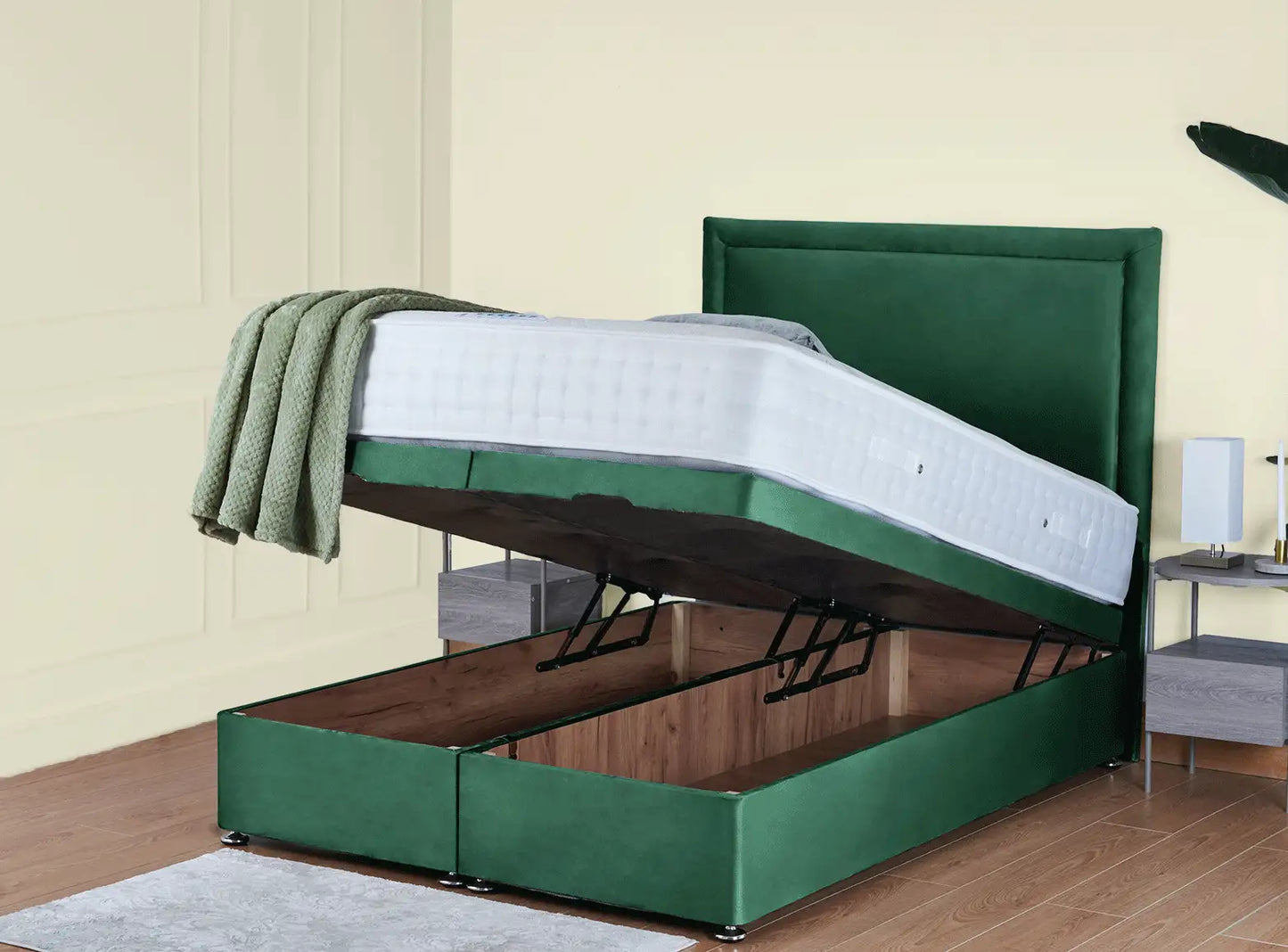 Hanover Ottoman Bed
