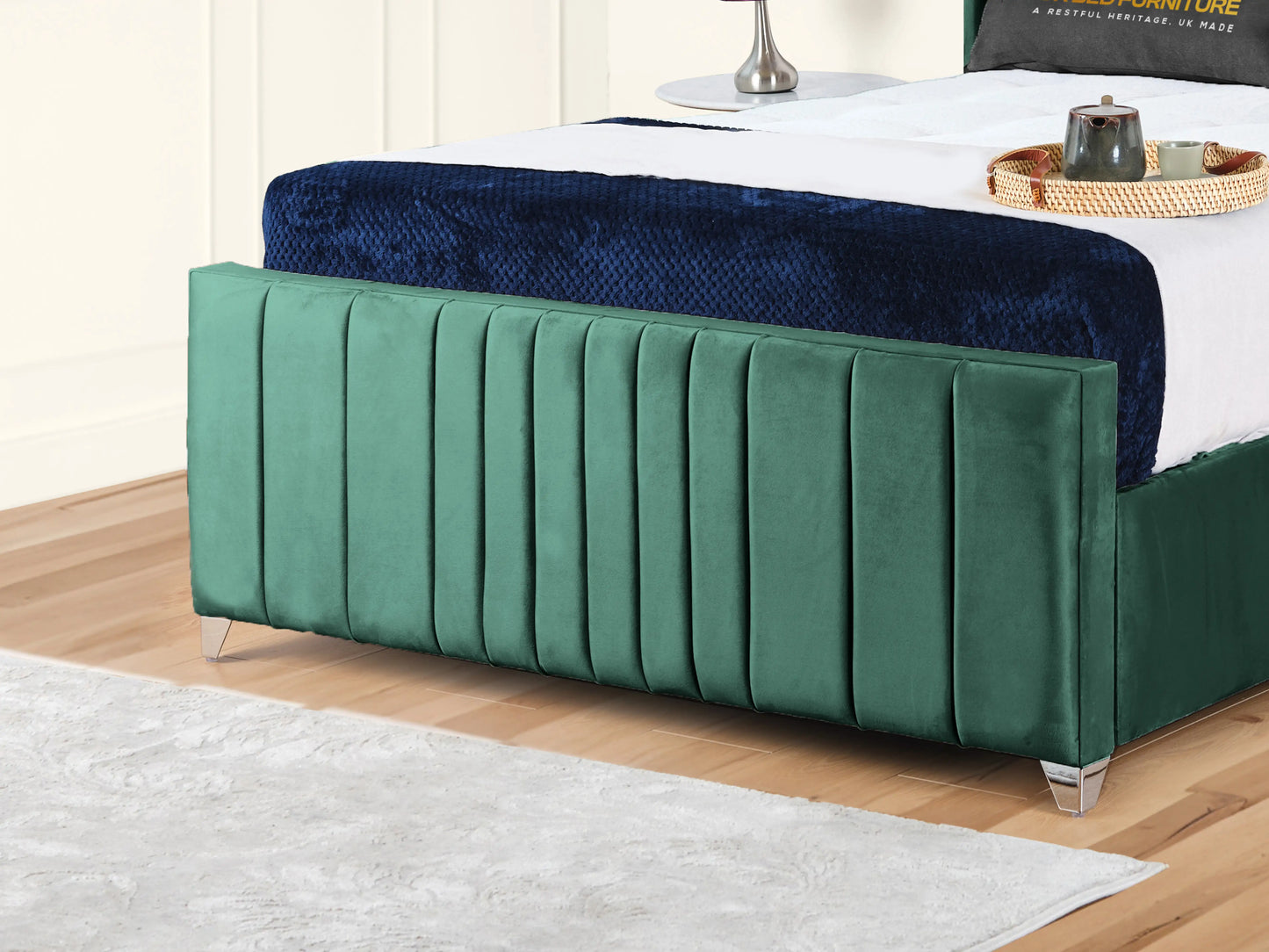 Valencia Lined Wings Upholstered Bed