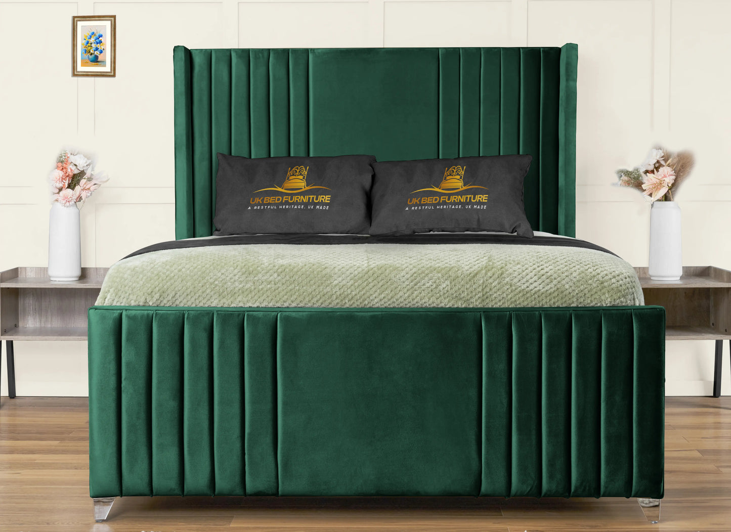 Elise lined winged Upholstered Bed