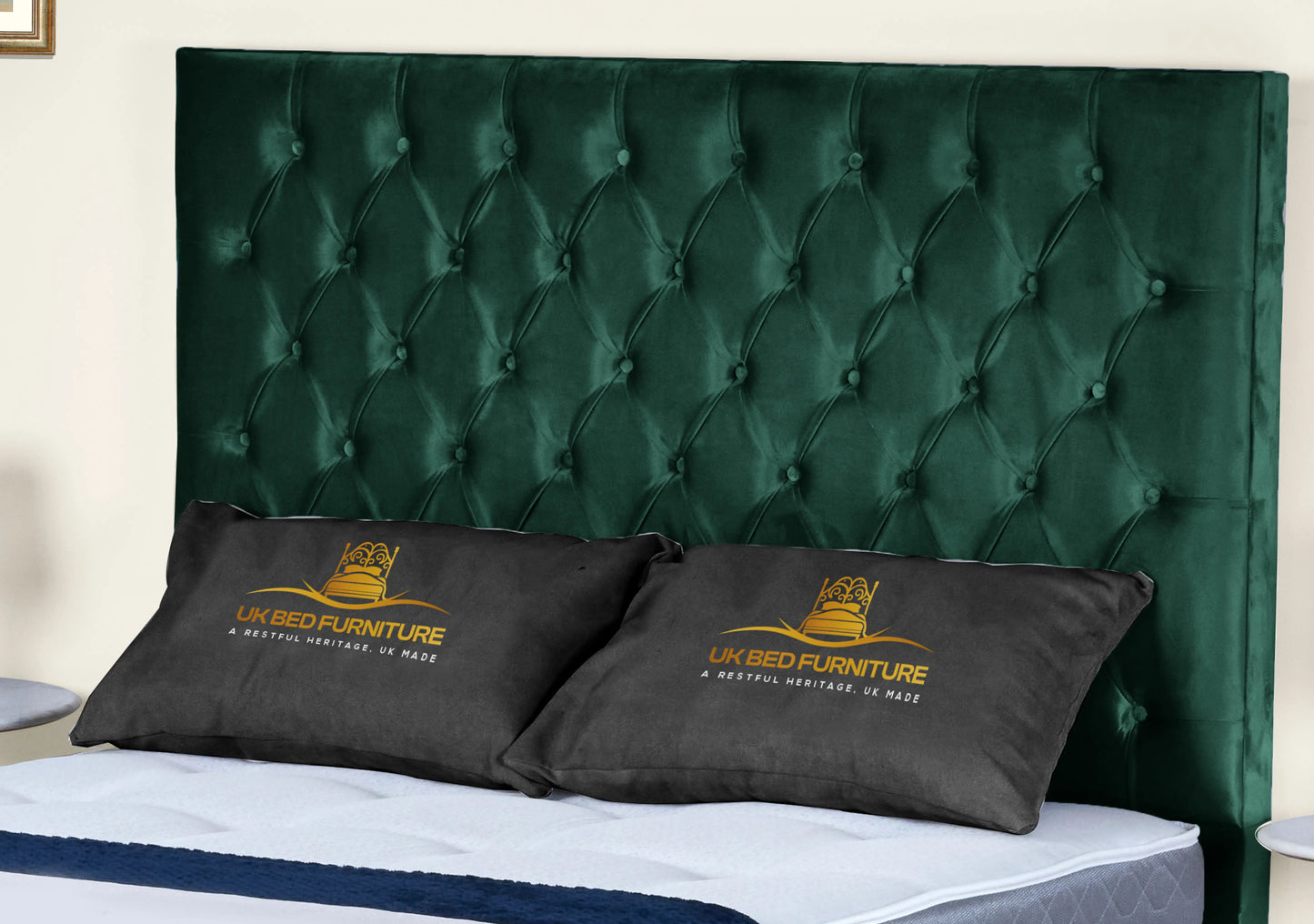 Florida Upholstered bed