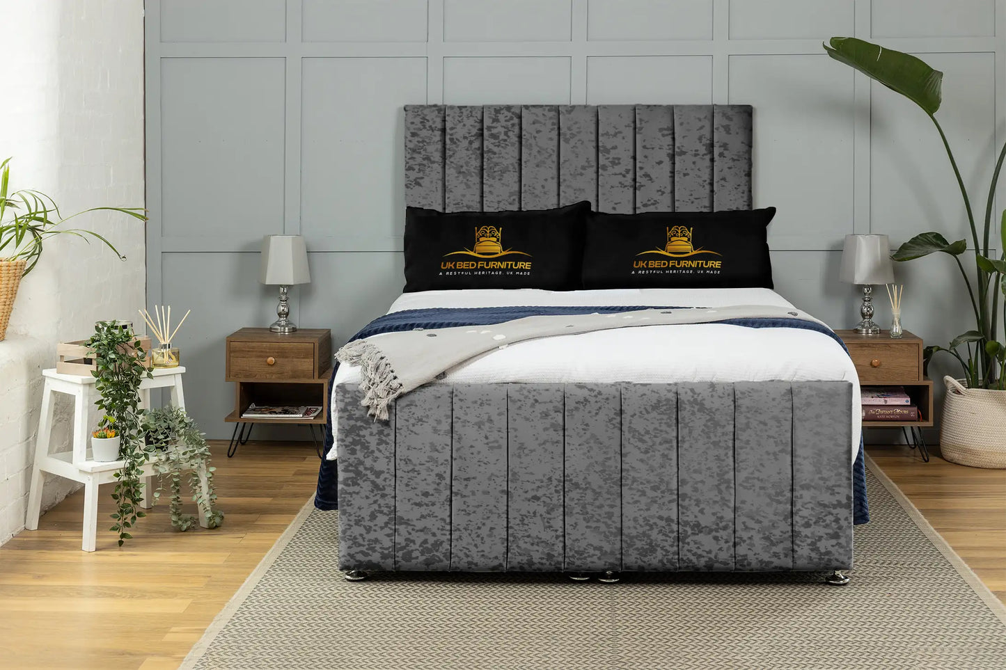 Venetian Ottoman Bed