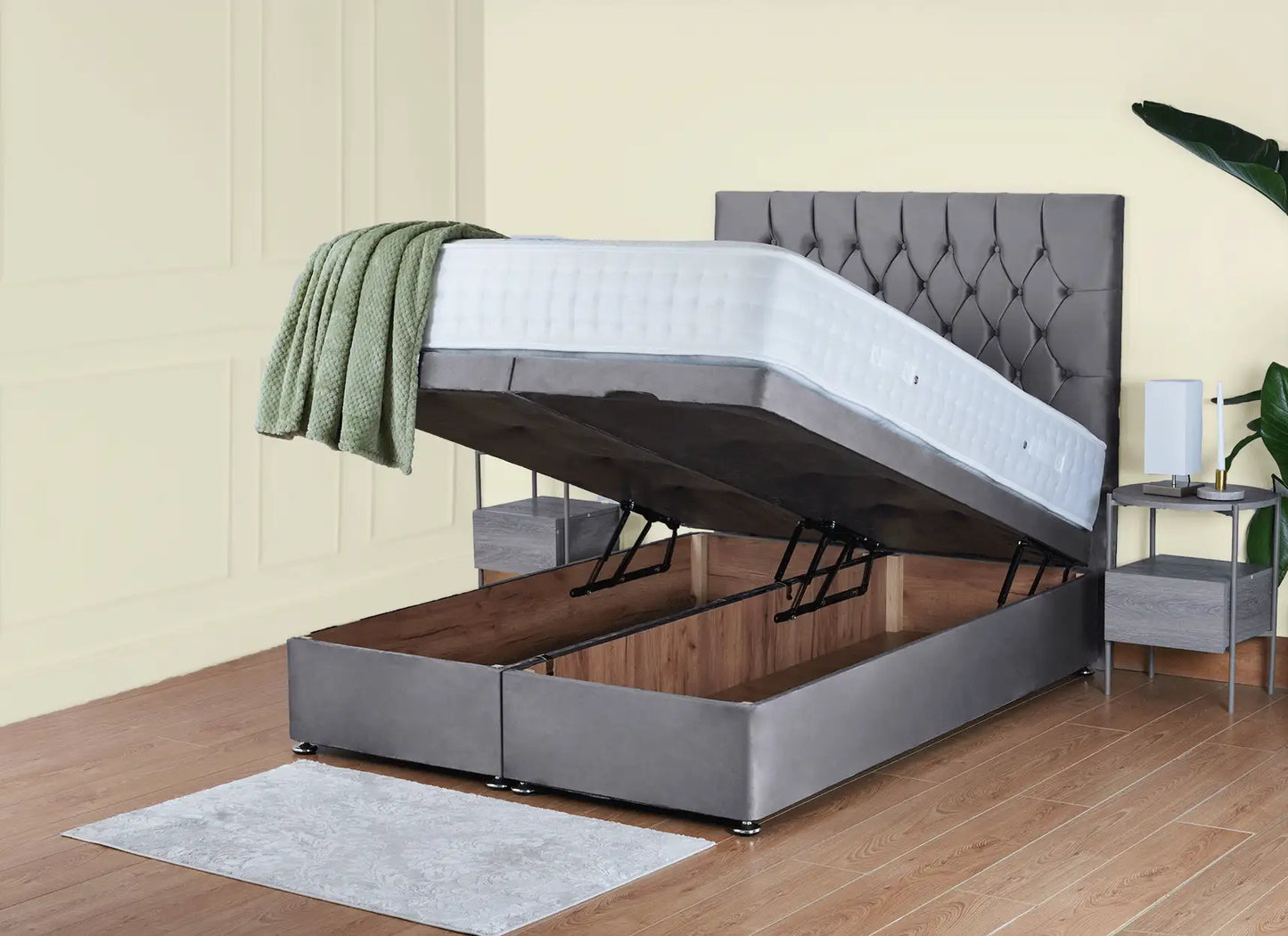 Montreal Ottoman Bed