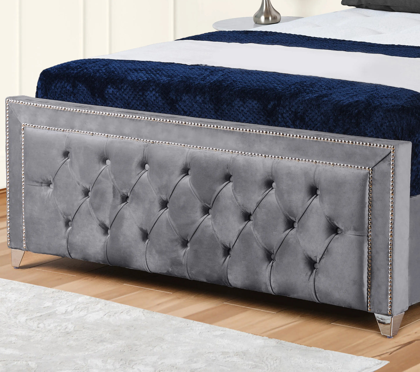 Hamilton Upholstered Bed