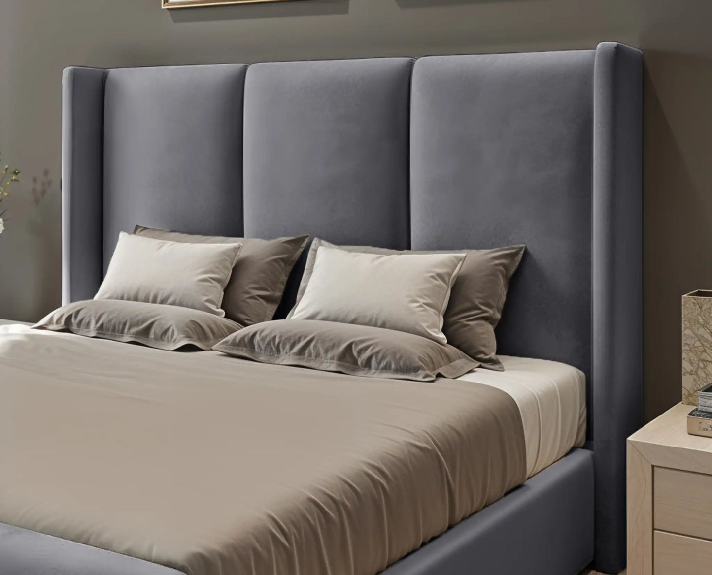 Miami winged Upholstered Bed
