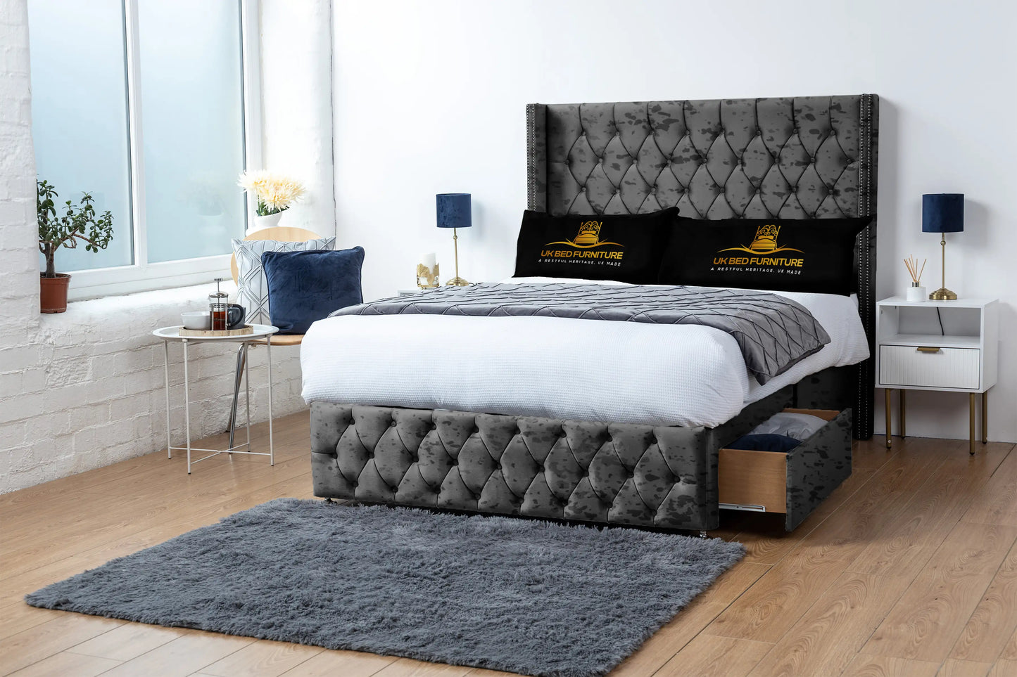 Jasmine Divan Bed