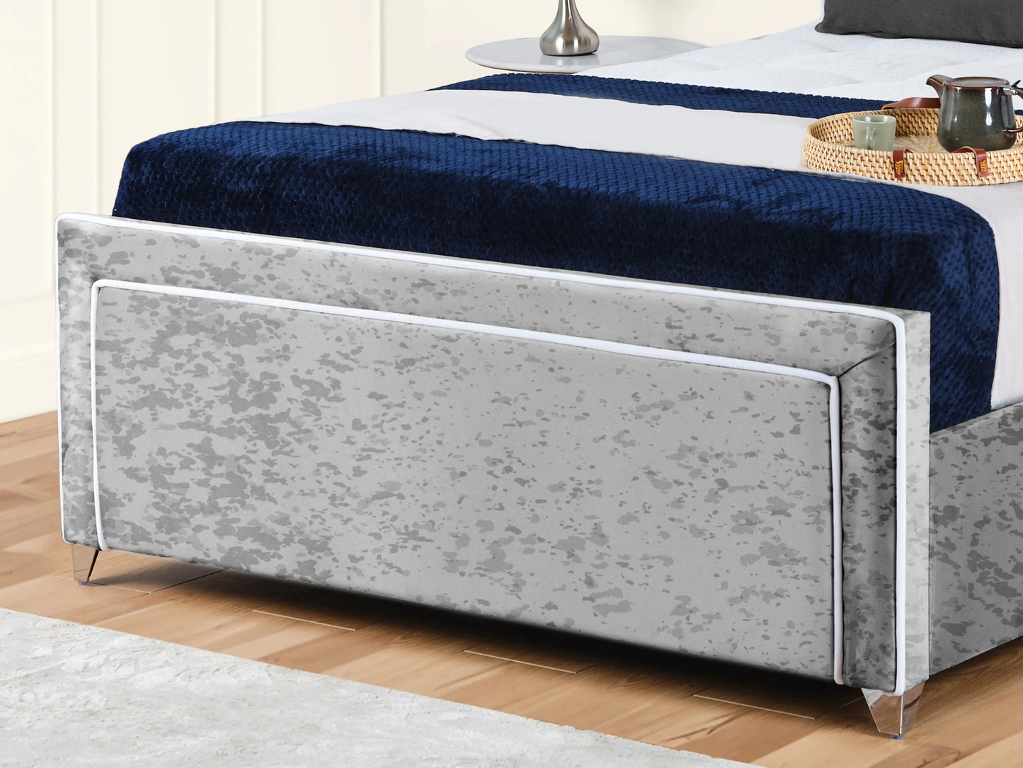 Ariana Upholstered Bed
