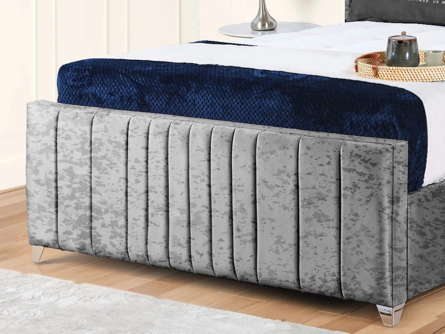 Valencia Lined Wings Upholstered Bed