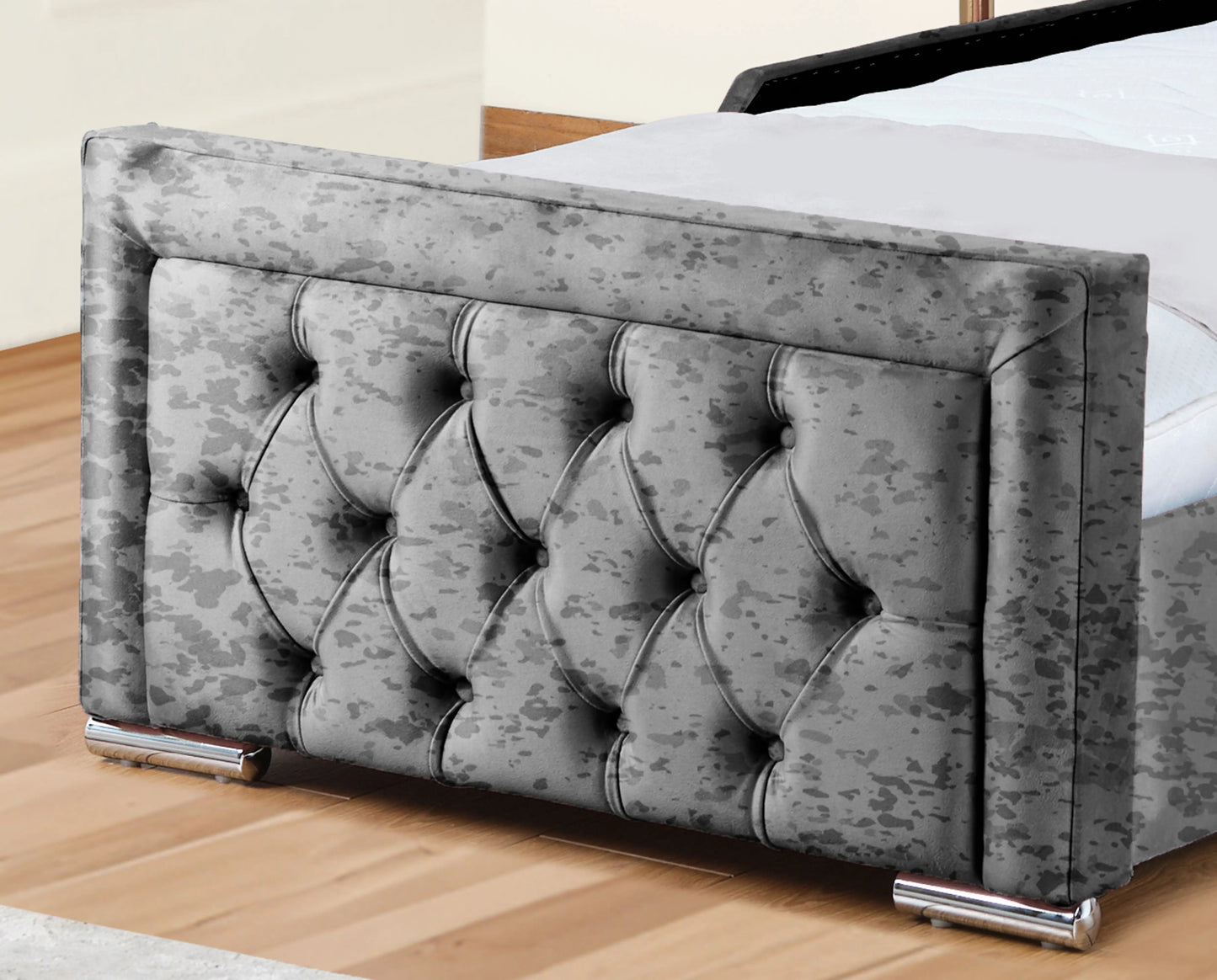 Noha Upholstered Bed